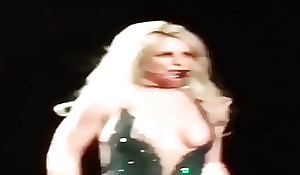 Britney Spears Nipple Goof